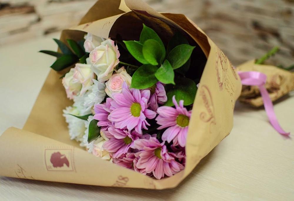 Букет цветов из: Розы и Хризантемы в Выборге