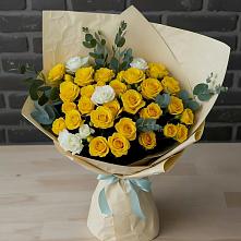 Букет цветов из:  Розы в Выборге