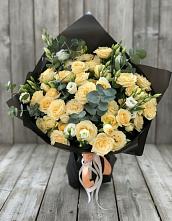 Букет цветов из:  Розы и Лизиантусы #REPLACE_PRED# Выборге