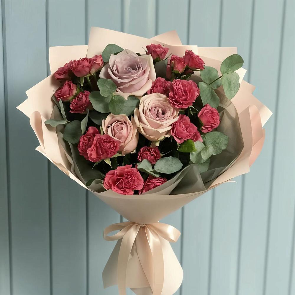 Букет цветов из: Гвоздики и Розы в Выборге