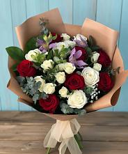 Букет цветов из:  Розы и Альстромерии в Выборге