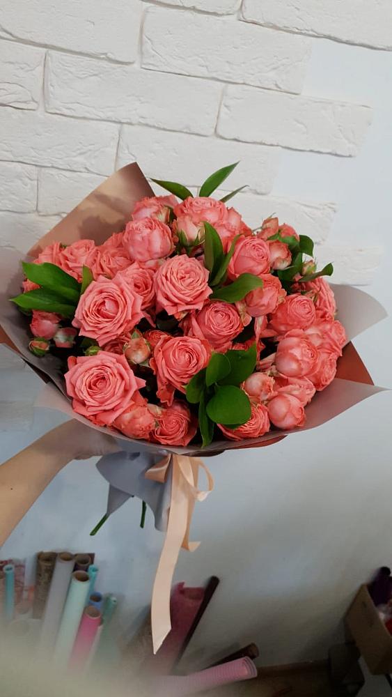 Букет цветов из: Розы в Выборге