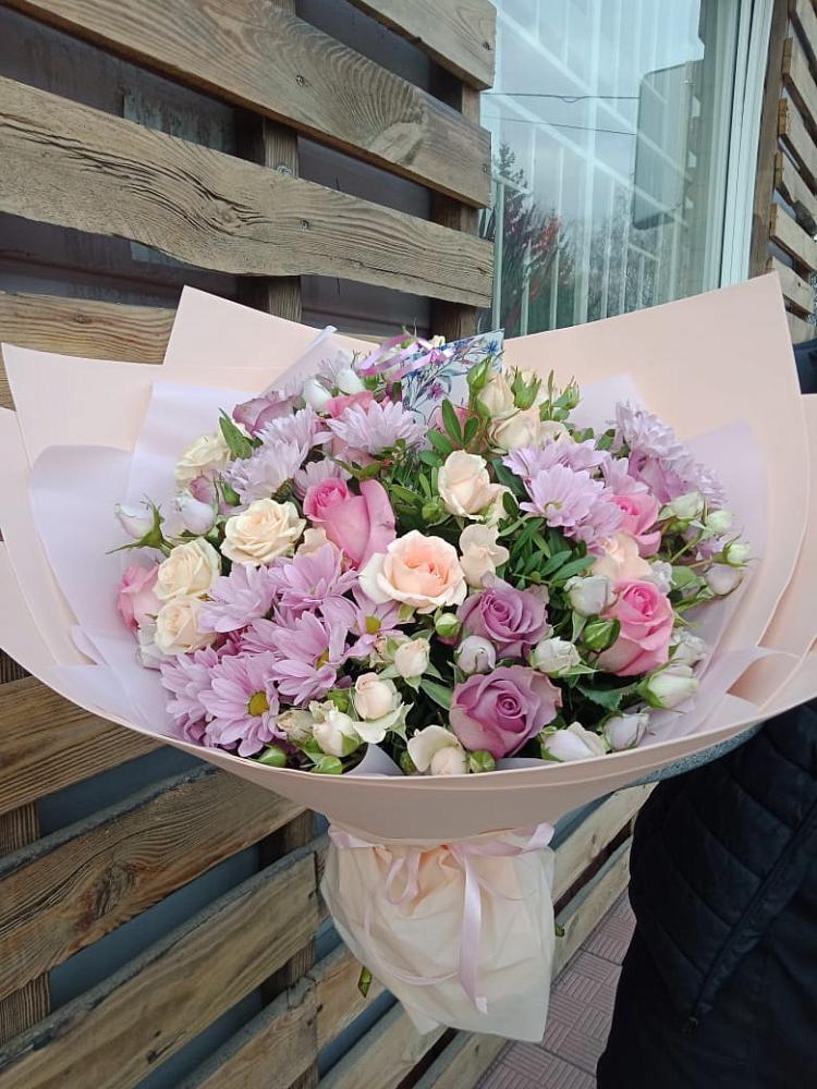 Букет цветов из: Розы и Хризантемы в Выборге