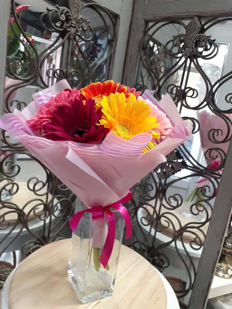 Букет цветов из: Герберы в Выборге