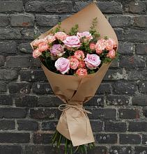 Букет цветов из:  Розы в Выборге