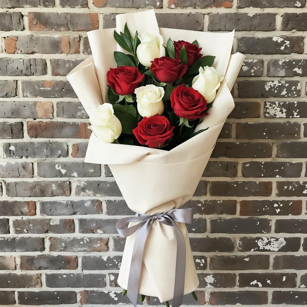 Букет цветов из: Розы в Выборге