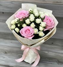Букет цветов из:  Розы в Выборге