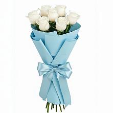 Букет 7 белых роз Проуд в Выборге