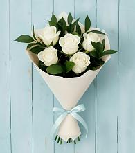 Букет цветов из:  Розы в Выборге