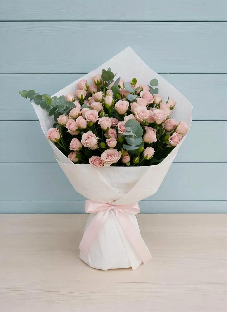 Букет цветов из: Розы в Выборге