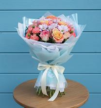 Букет цветов из:  Хризантемы и Розы в Выборге