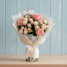 Букет цветов из:  Розы в Выборге