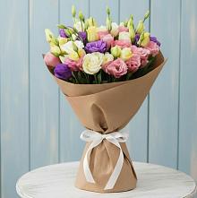 Букет цветов из:  Лизиантусы в Выборге