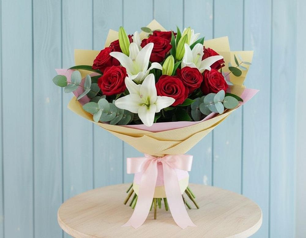 Букет цветов из: Лилии и Розы в Выборге