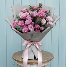 Букет цветов из:  Розы в Выборге